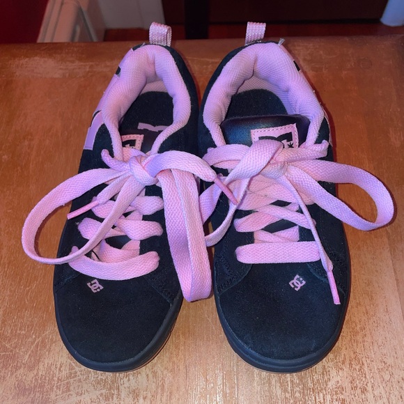 Rare Y2K Black & Pink DC Court Graffik Sneakers - Picture 6 of 10